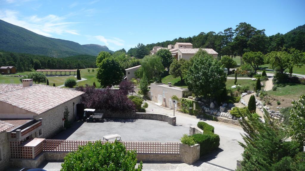 Château et Golf De Taulane La Martre Buitenkant foto
