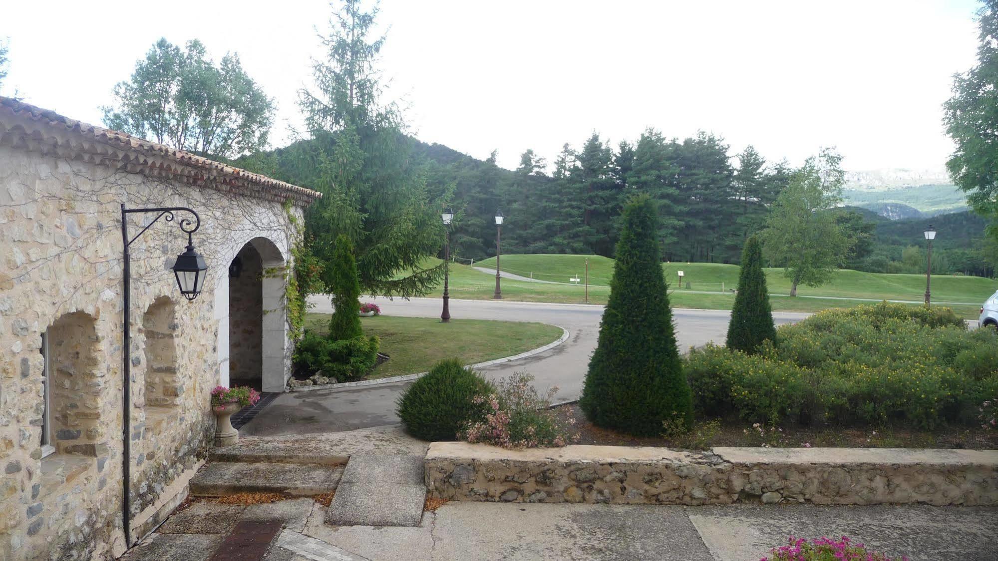 Château et Golf De Taulane La Martre Buitenkant foto